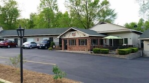 View from property - Kentucky Lake Inn (Gilbertsville)