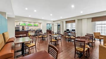 Café da manhã continental grátis todos os dias