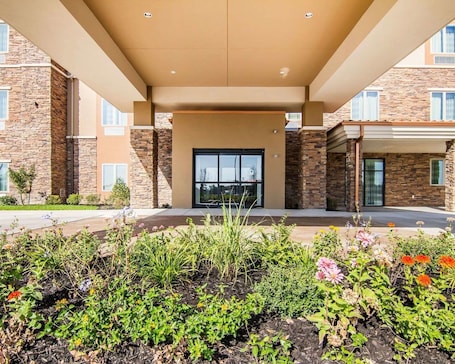 Exterior. Sleep Inn Lufkin