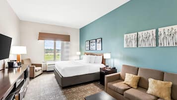 Suite, 1 King Bed | Premium bedding, desk, iron/ironing board, free WiFi