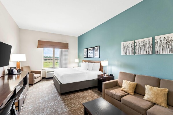 Suite, 1 King Bed | Premium bedding, desk, iron/ironing board, free WiFi - Sleep Inn Lufkin (Lufkin)