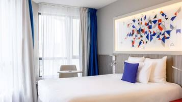 Premium bedding, minibar, in-room safe, desk