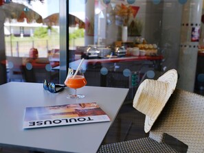 Bar (in der Unterkunft)