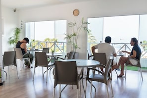 Desayuno continental incluido todos los días