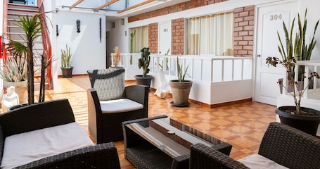 40-inch LED TV with digital channels, TV