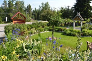 Garden - North Star Motel (Kimberley)