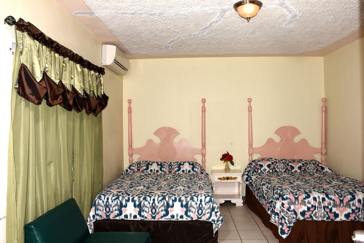 Room, 2 Double Beds