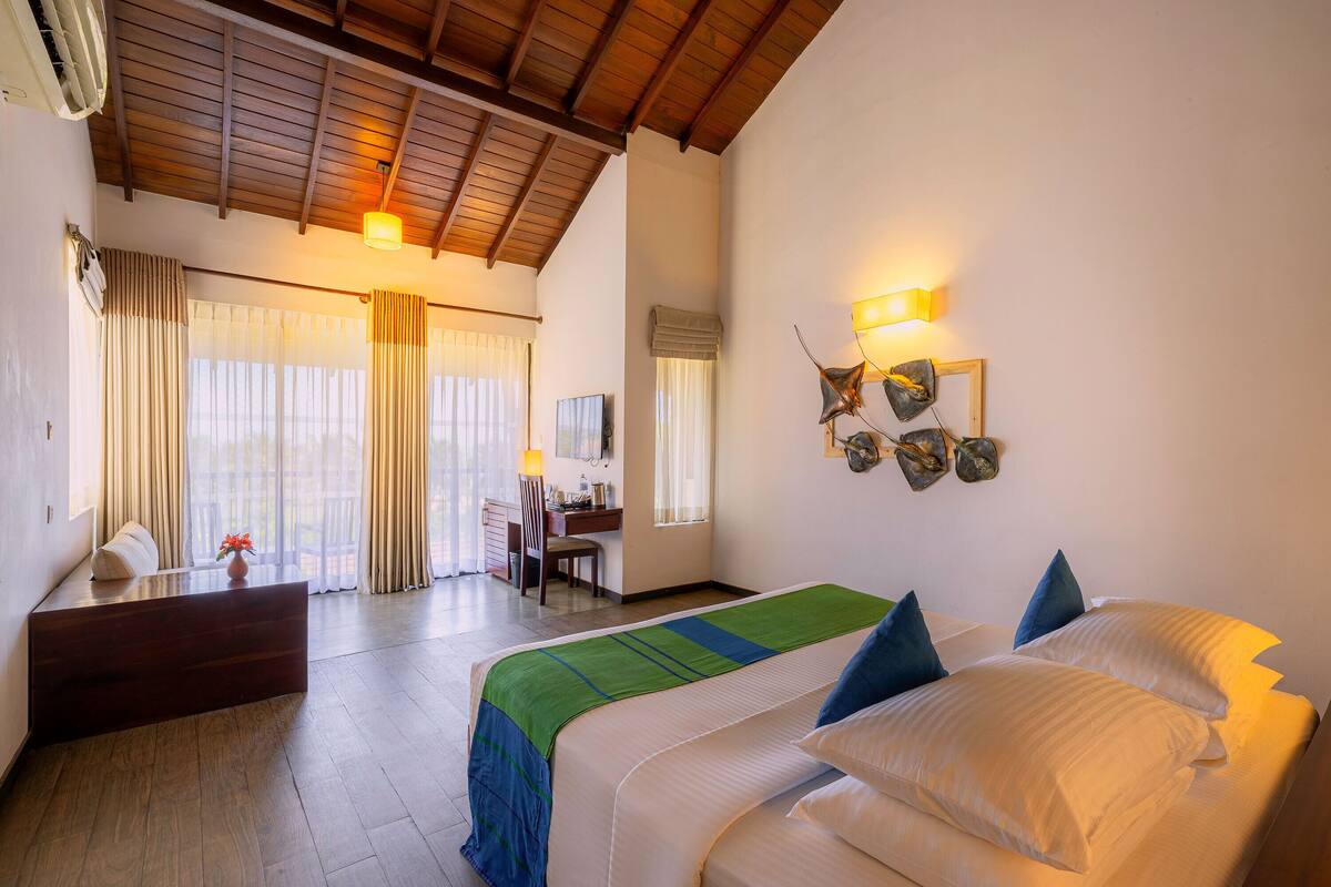 Premium Double or Twin Room, 1 Bedroom, Beach View