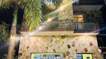 Façana frontal de l'allotjament