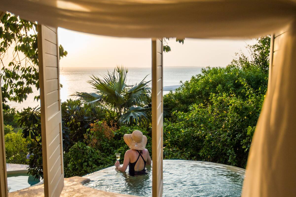 Garden View Pool Pavilion | 1 bedroom, in-room safe, bed sheets