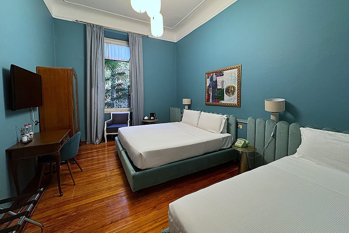 1 bedroom, down duvets, in-room safe, desk