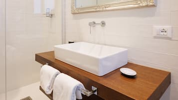 Double Room (Charm) | Bathroom