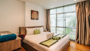 In-room safe, desk, blackout curtains, soundproofing - iCheck inn Residences Patong (Patong)