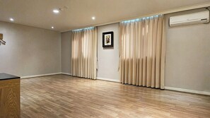 Suite Ondol Room | In-room safe, free WiFi, bed sheets - Pungnam Family Hotel (Jeonju)