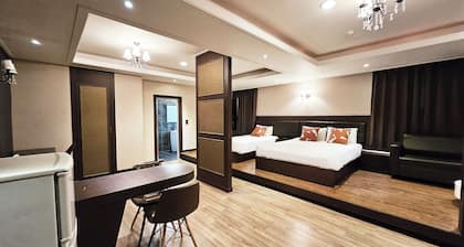 Pungnam Family Hotel