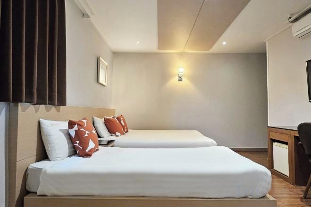 Coffres-forts dans les chambres, Wi-Fi gratuit, draps fournis