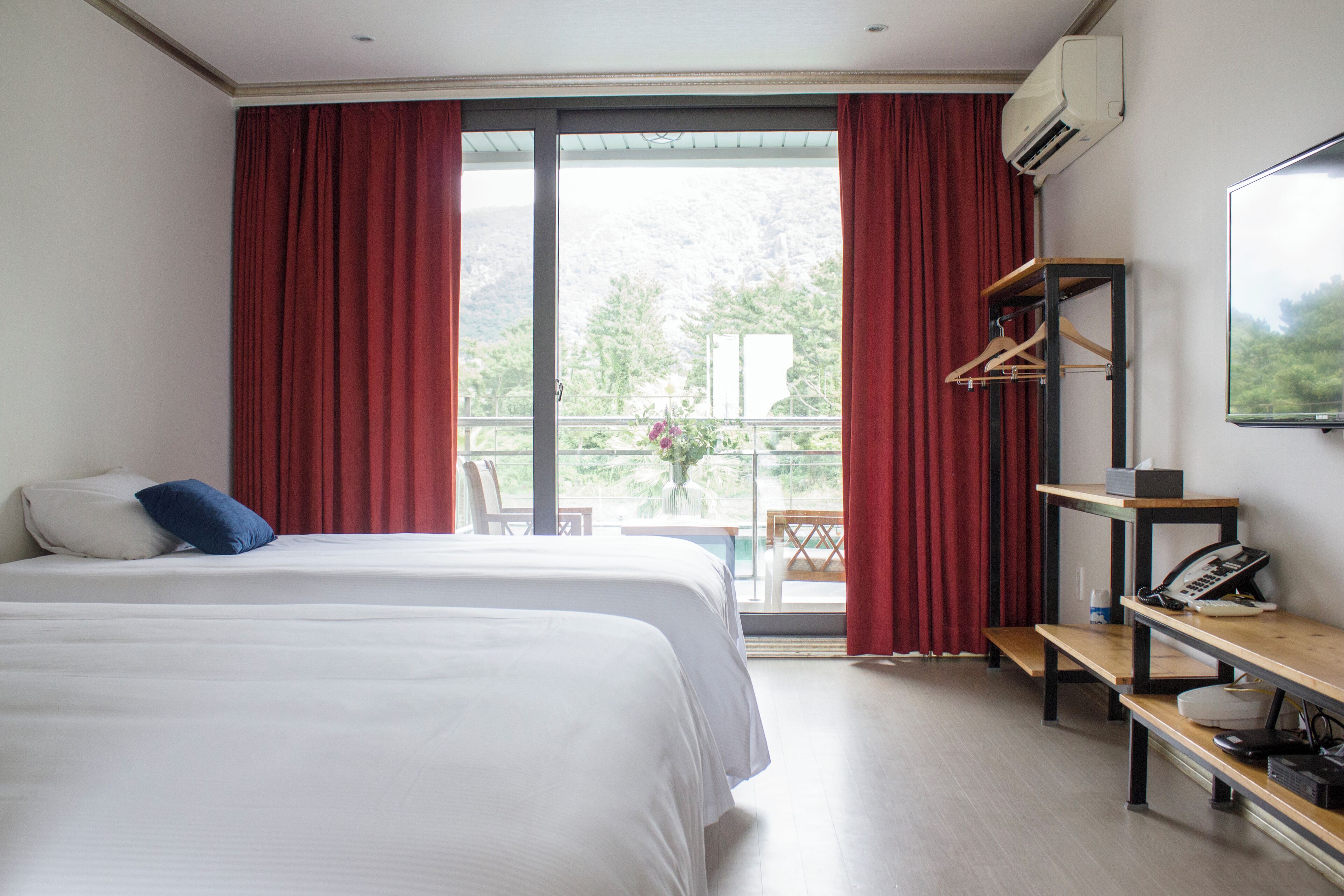 隔音、免费 WiFi、床单