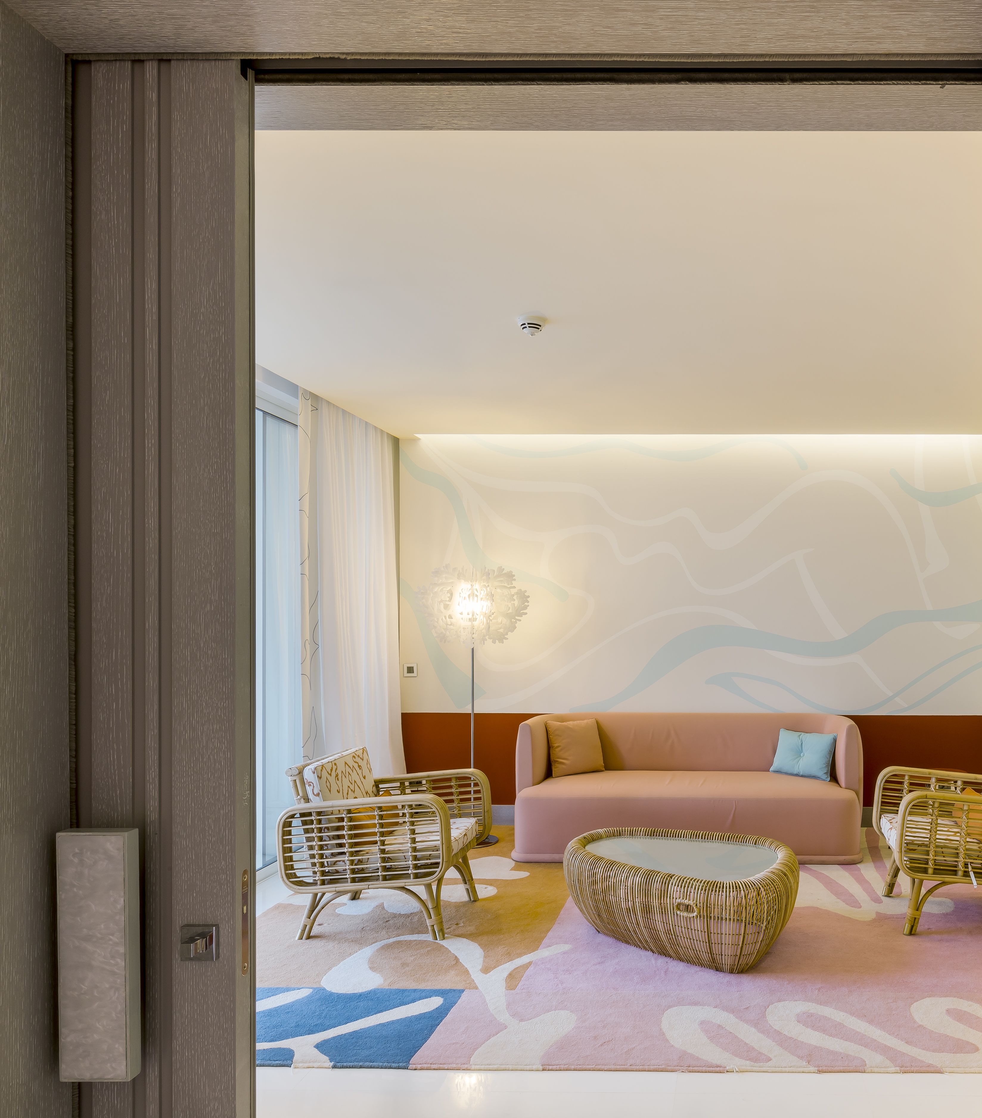 suite, 1 queen bed, sea view (prestige spa) | living room | led tv