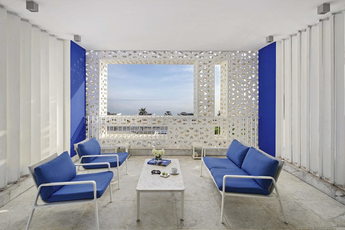 Junior Suite, 1 King Bed, Sea View | 1 bedroom, premium bedding, pillow-top beds, minibar