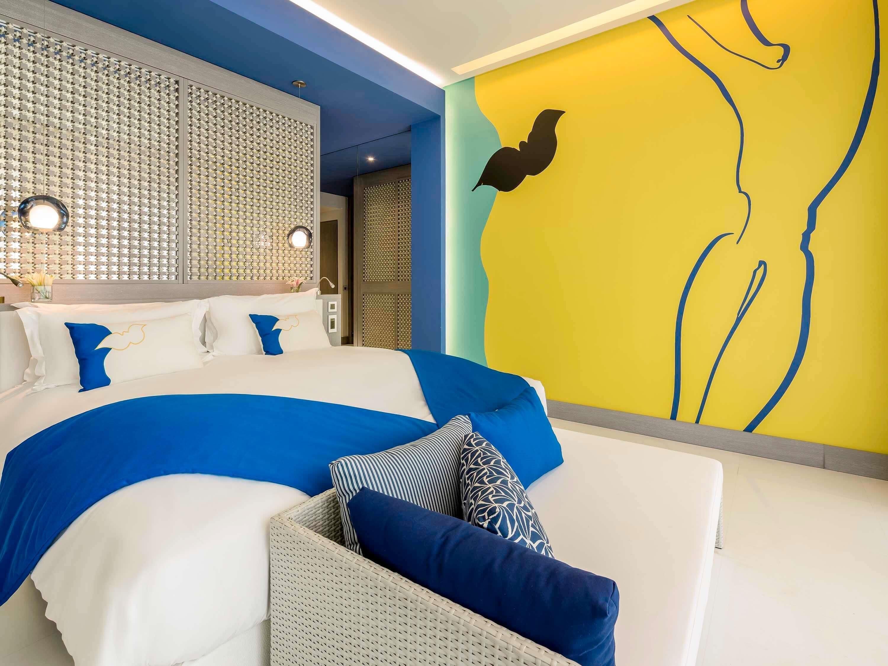 Chambre Luxe, 1 très grand lit, terrasse, vue jardin