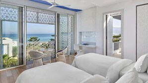 Ropa de cama de alta calidad, camas con pillow-top y minibar