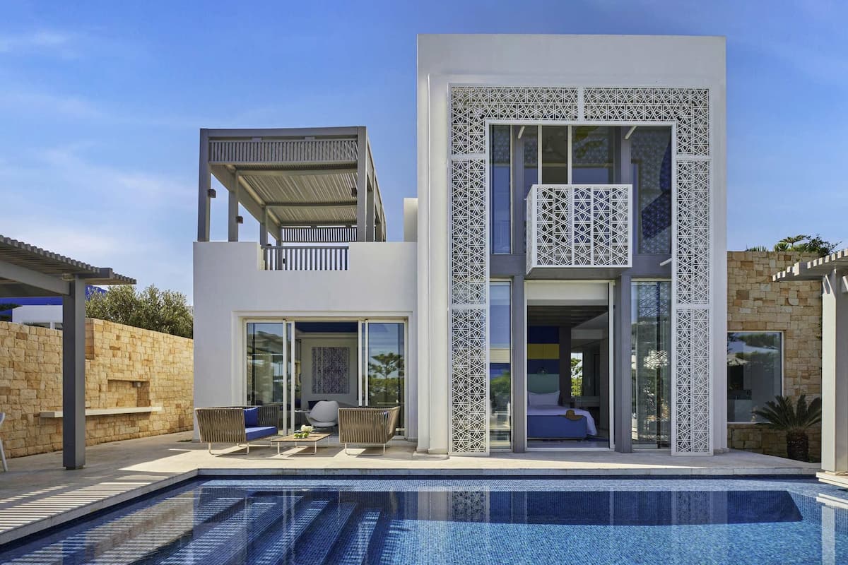 Signature Villa, Private Pool, Sea View (1 King Bed and 2 Twin Beds) | Premium bedding, pillowtop beds, minibar, in-room safe