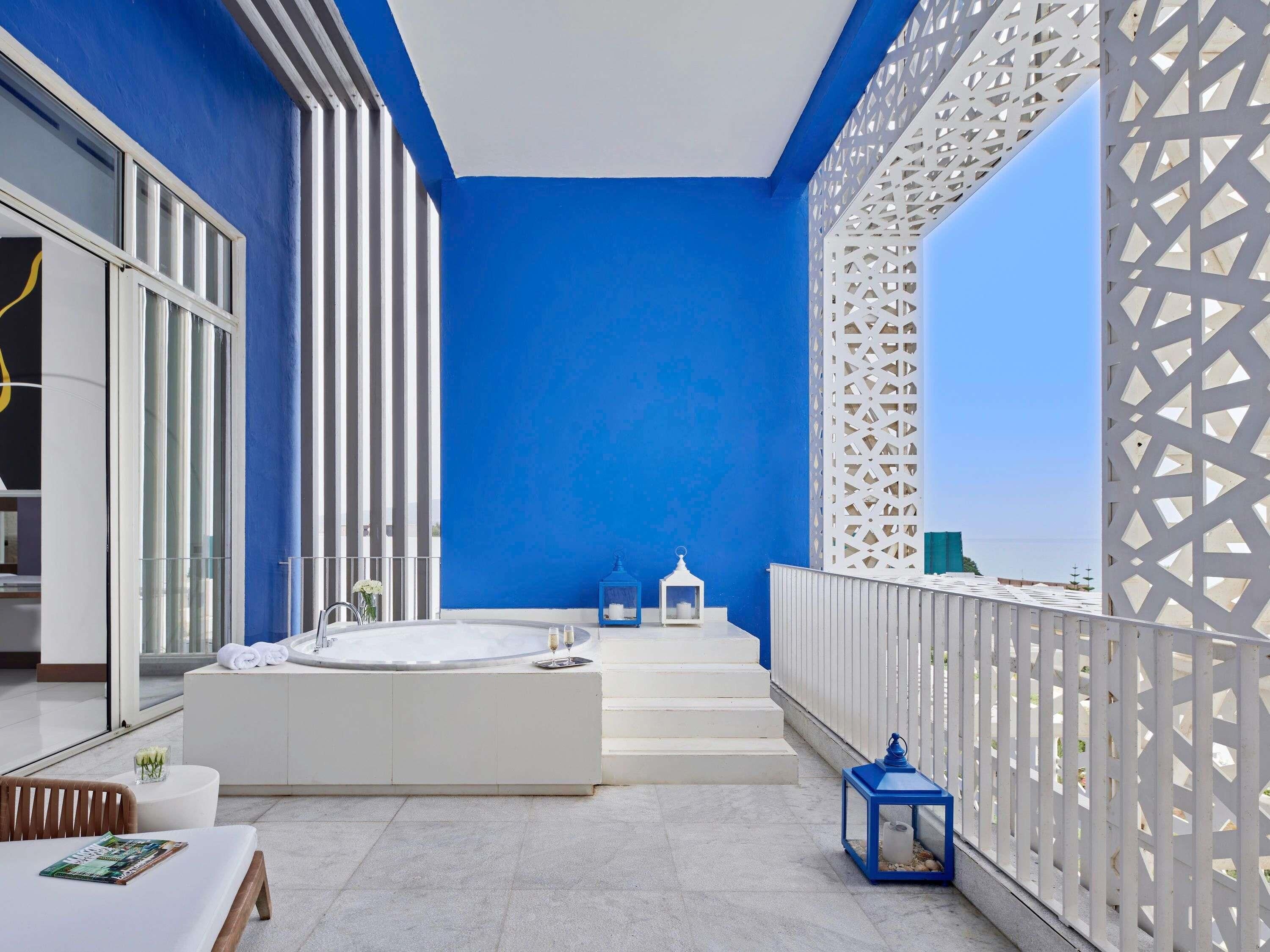 Opera Suite, 1 King Bed, Panoramic Sea View, Private Terrace with hot tub