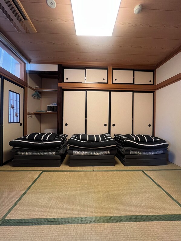Japanese-Style Superior Room and Shared Bath | Free WiFi, bed sheets