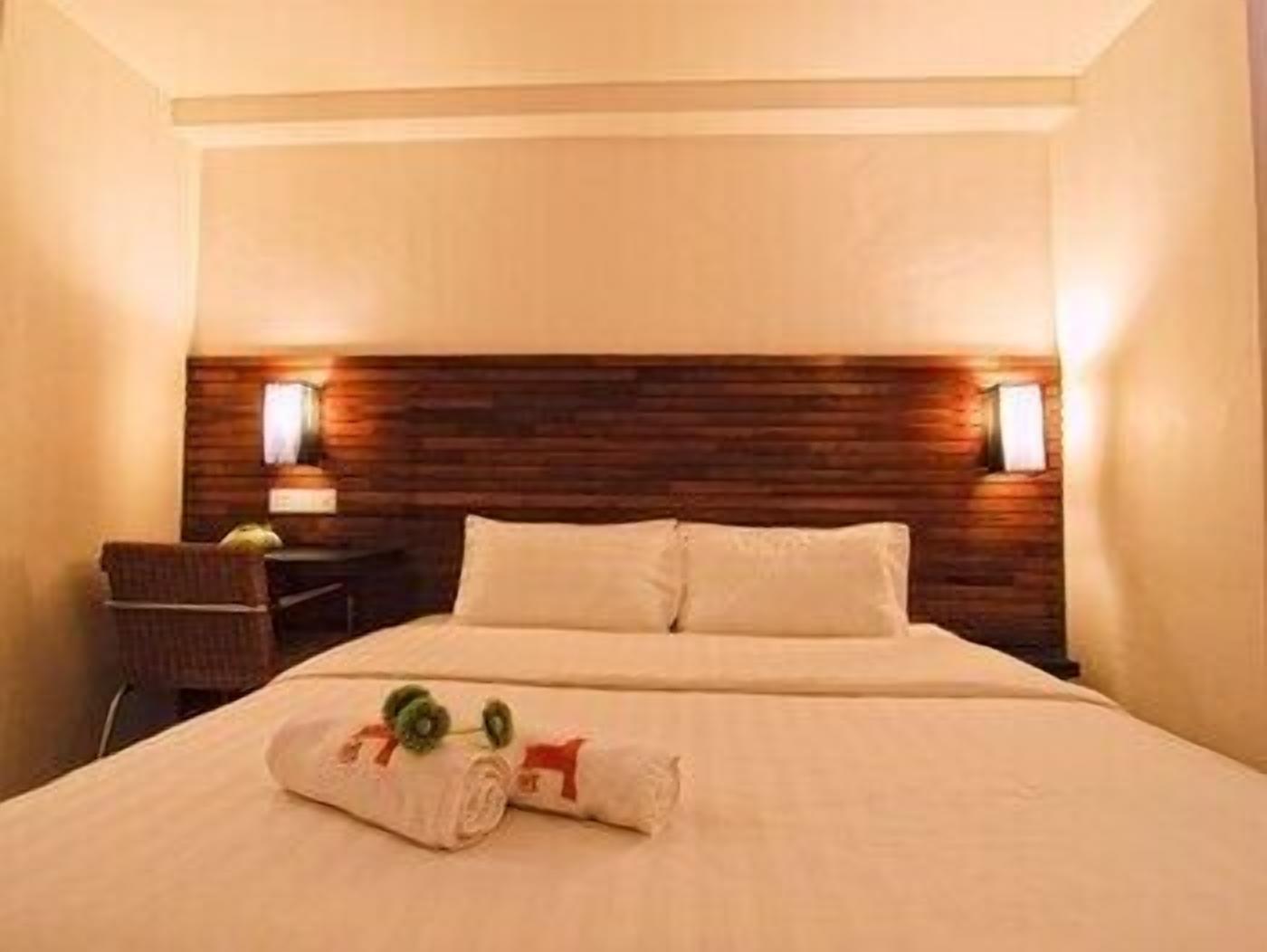 Desk, blackout drapes, iron/ironing board, free WiFi