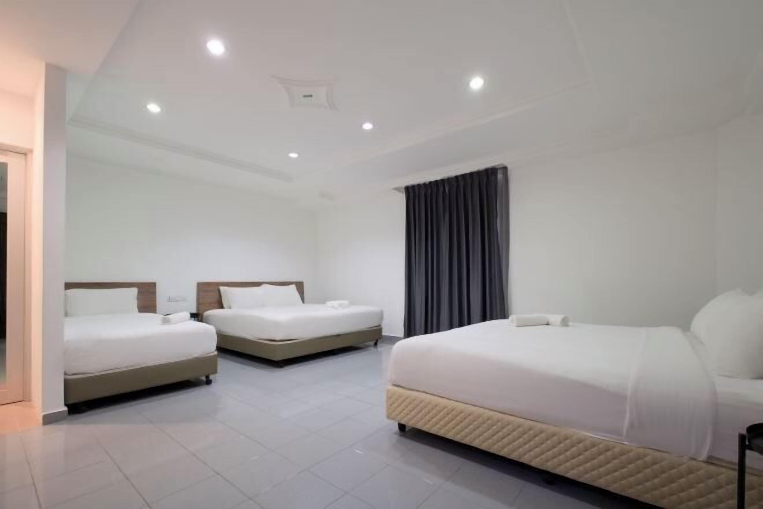 Desk, blackout curtains, iron/ironing board, free WiFi