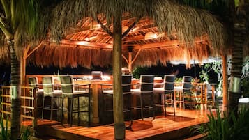 Poolside bar