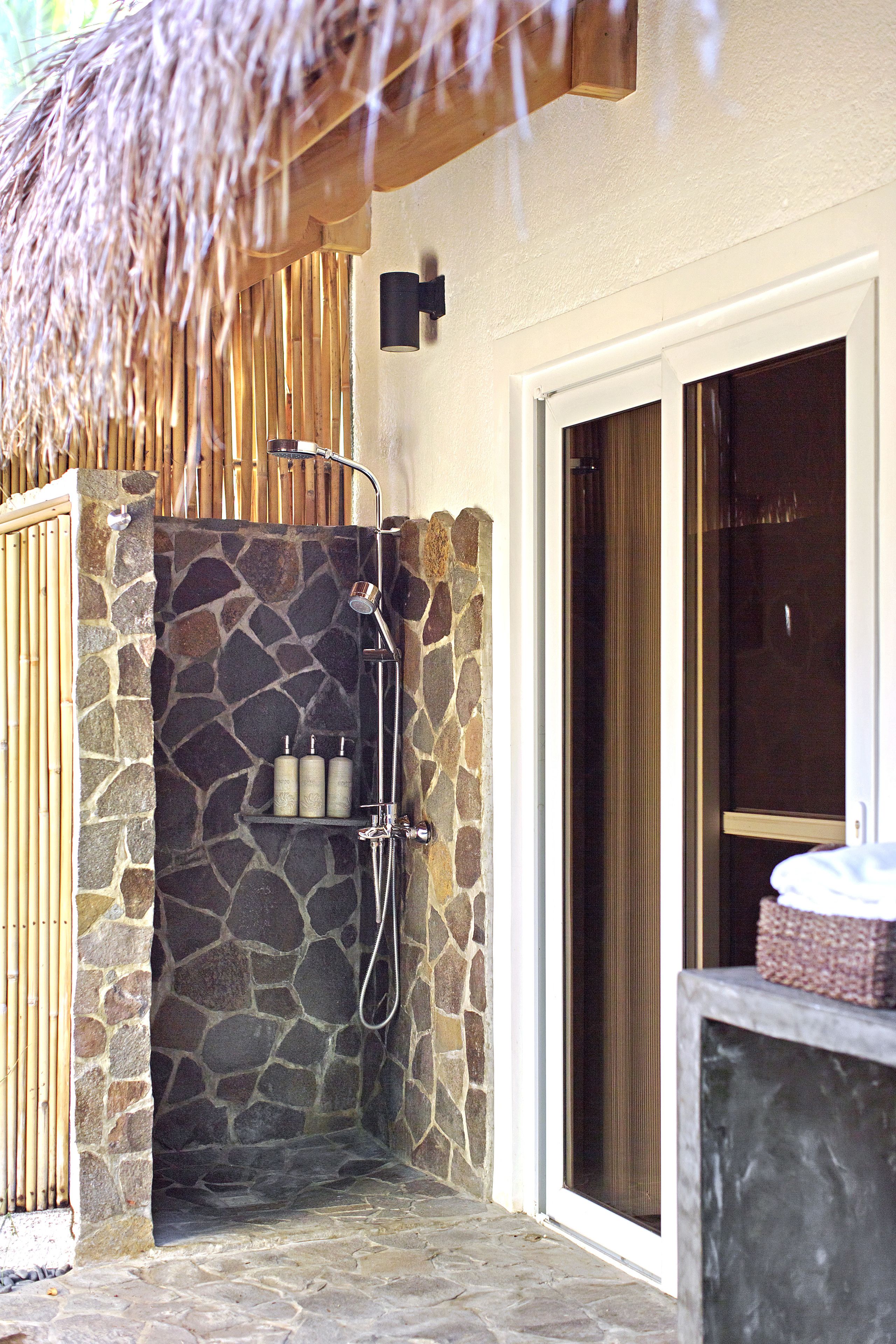 suite, 1 bedroom | bathroom amenities | shower, rainfall showerhead, free toiletries, hair dryer