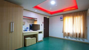 Room (Ondol - For 4 persons) | Free WiFi, bed sheets