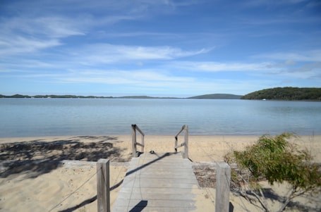 Perto da praia . Coalmine Beach Holiday Park