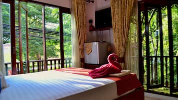Deluxe Room (Double) | Desk, soundproofing, rollaway beds, free WiFi