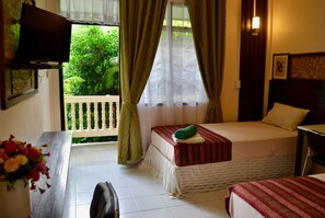 高級雙人或雙床房, 1 間臥室 | 書桌、隔音、折疊床/加床、免費無線上網