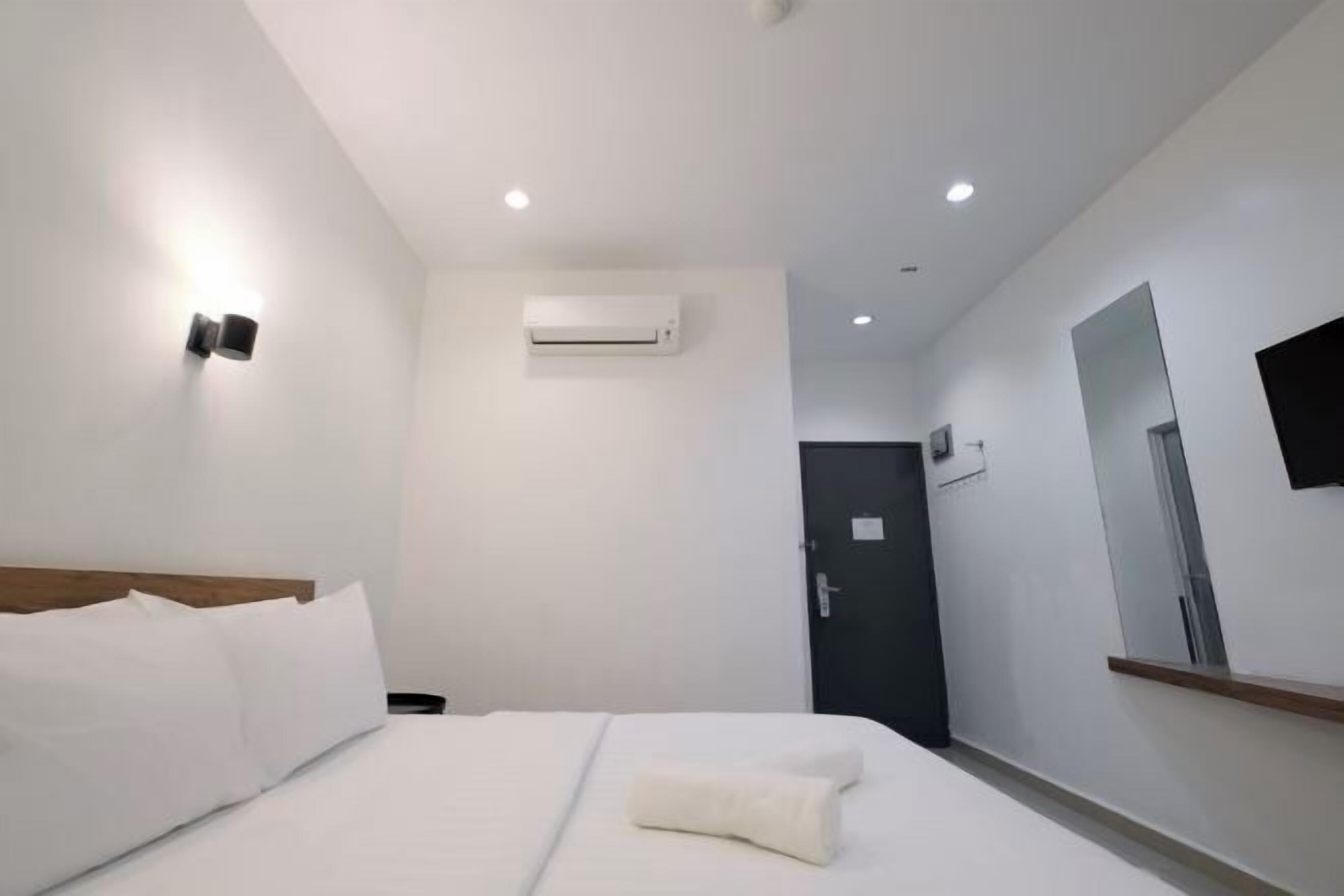Desk, blackout curtains, iron/ironing board, free WiFi