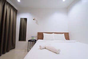 Standard Double Room, 1 Double Bed | Desk, iron/ironing board, free WiFi