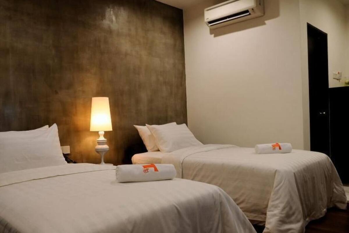 โต๊ะทำงาน, เตารีด/โต๊ะรีดผ้า, Wi-Fi ฟรี, ผ้าปูที่นอน