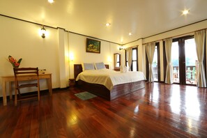 Triple Room, River View (BANLAO VILLA) | Desk, free cribs/infant beds, rollaway beds, free WiFi