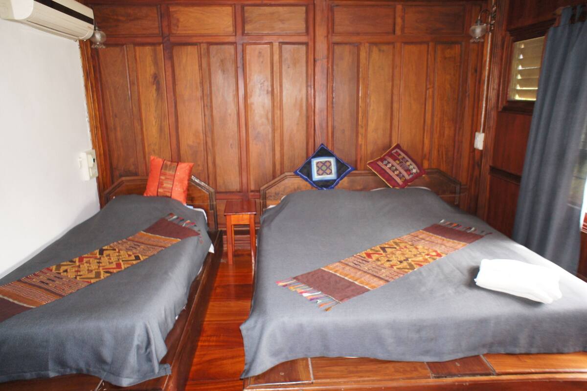 Triple Room, River View (BANLAO VILLA)