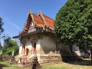 Ecotours - Q Zone Boutique (Ayutthaya)