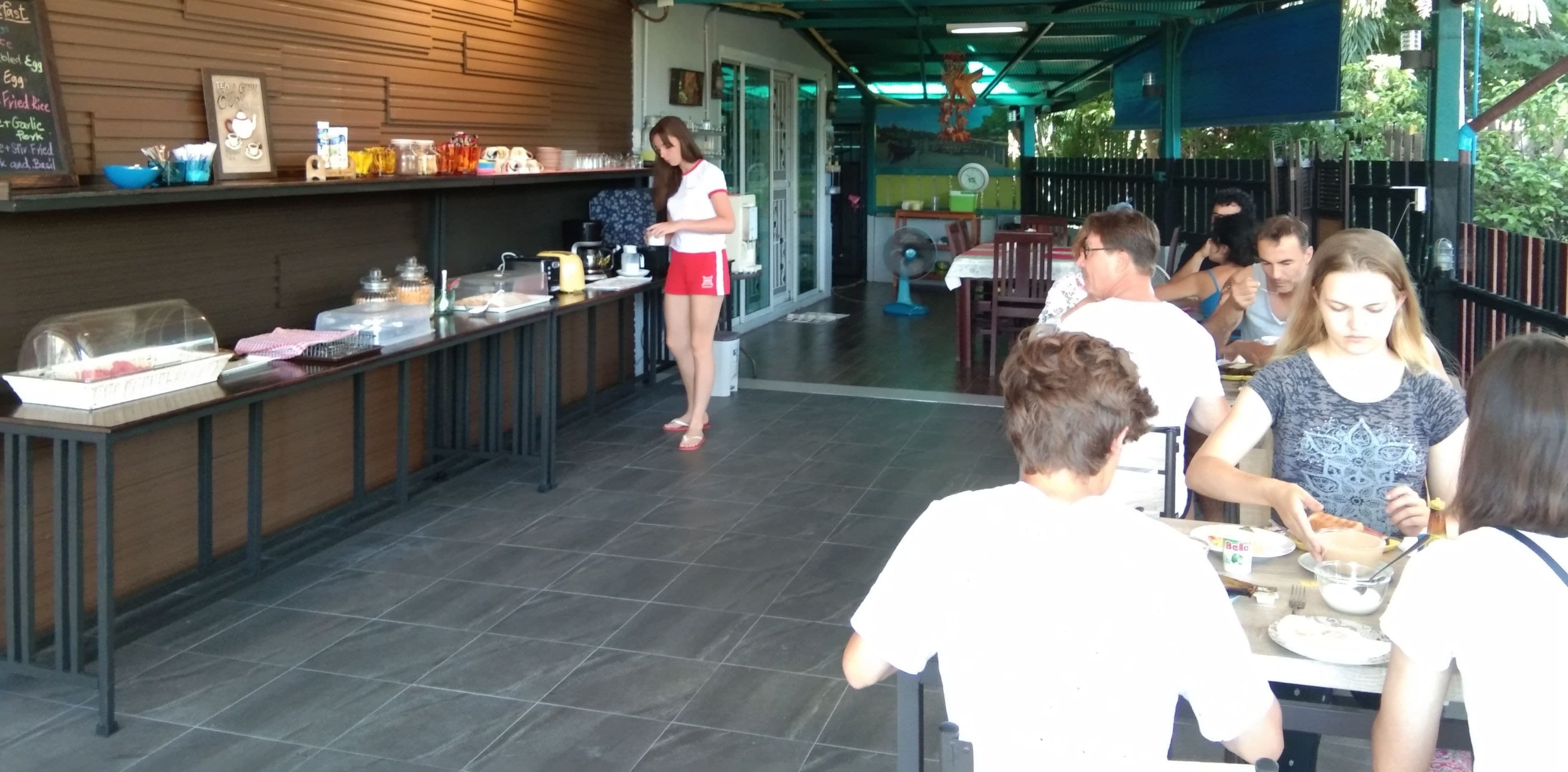 daily cooked-to-order breakfast for a fee