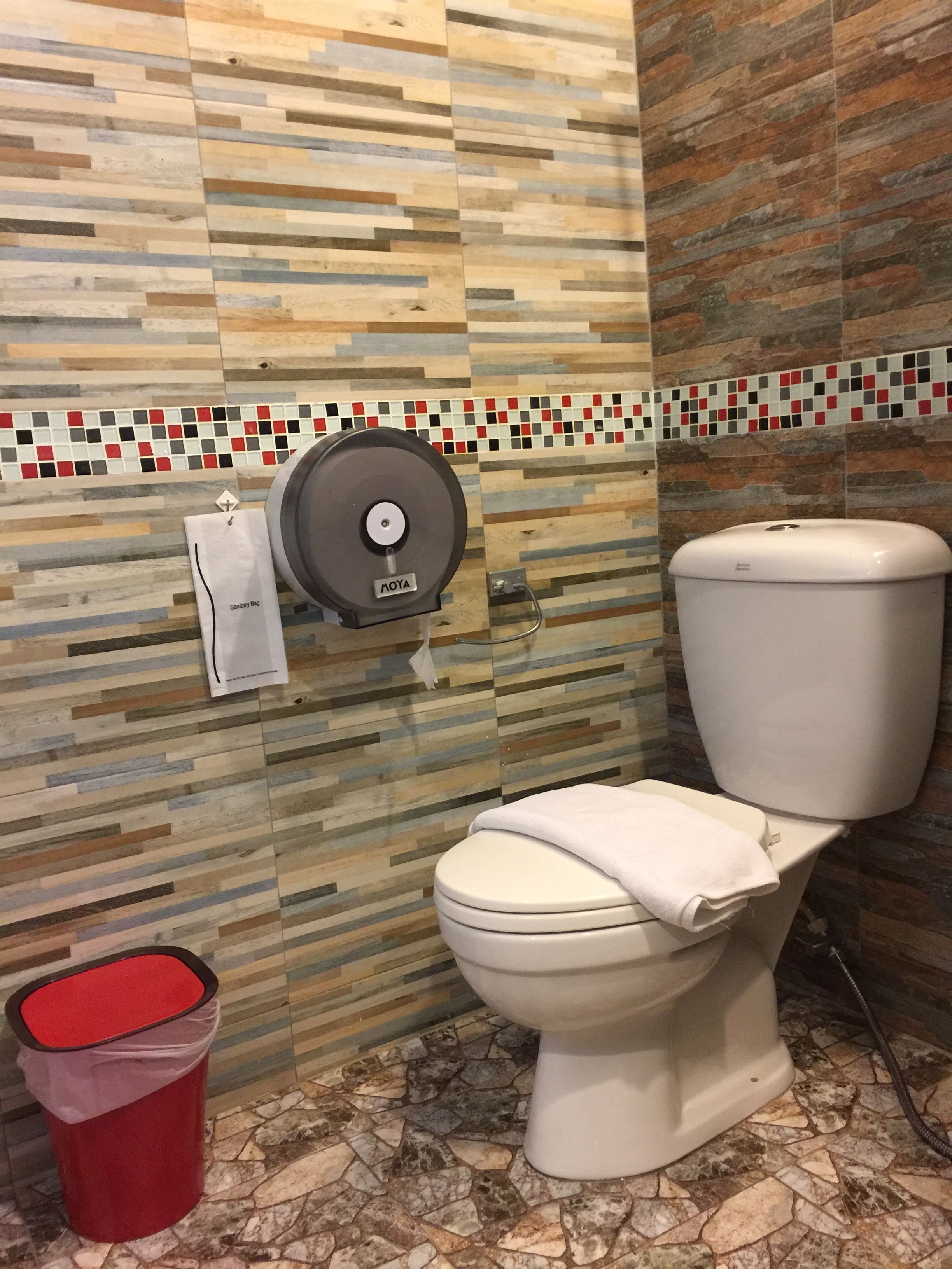 superior room, 1 bedroom, non smoking | bathroom | shower, free toiletries, hair dryer, towels