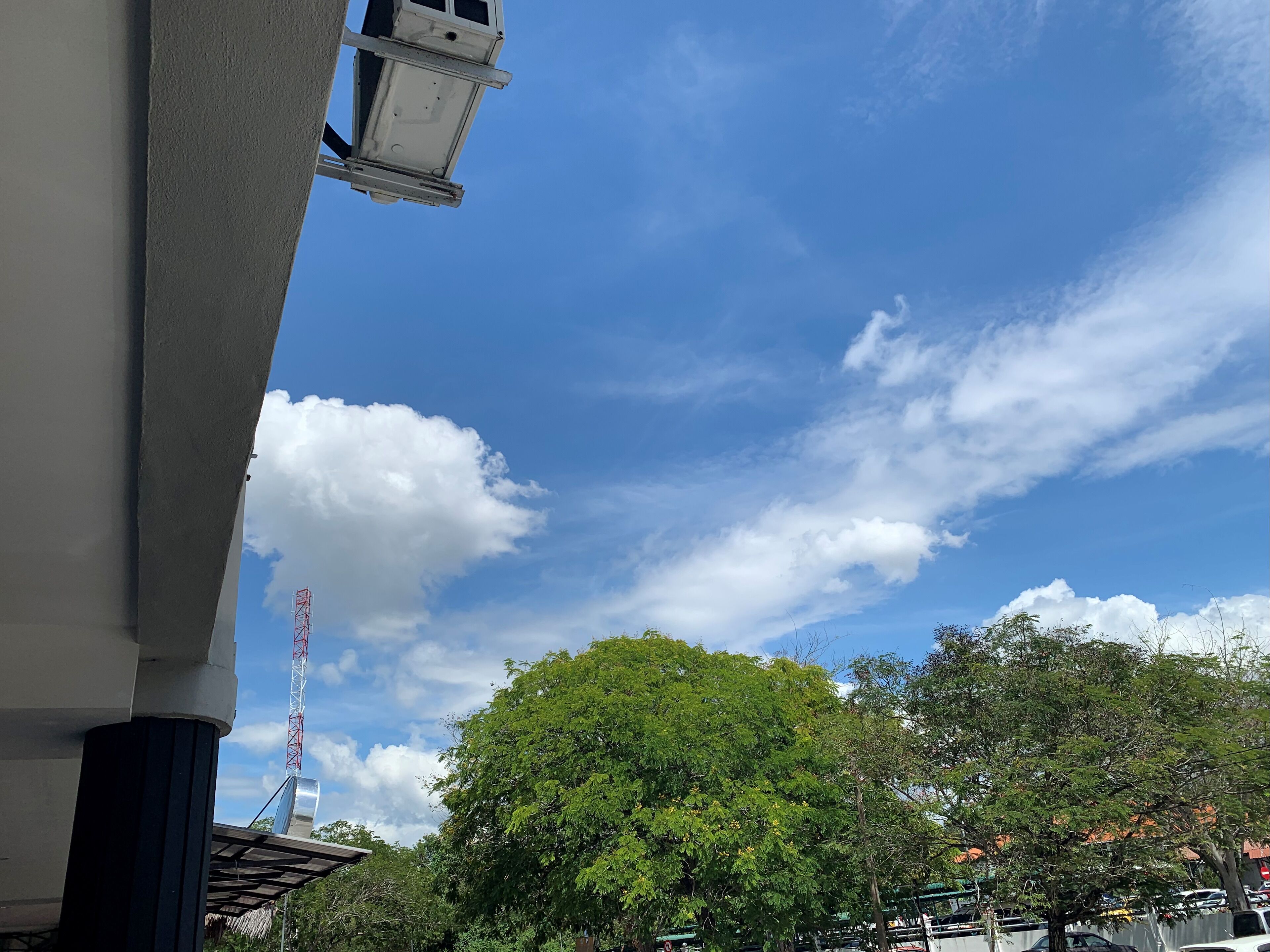 standard triple room | street view