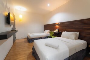 Standard Twin Room, 2 Twin Beds | Desk, iron/ironing board, free WiFi