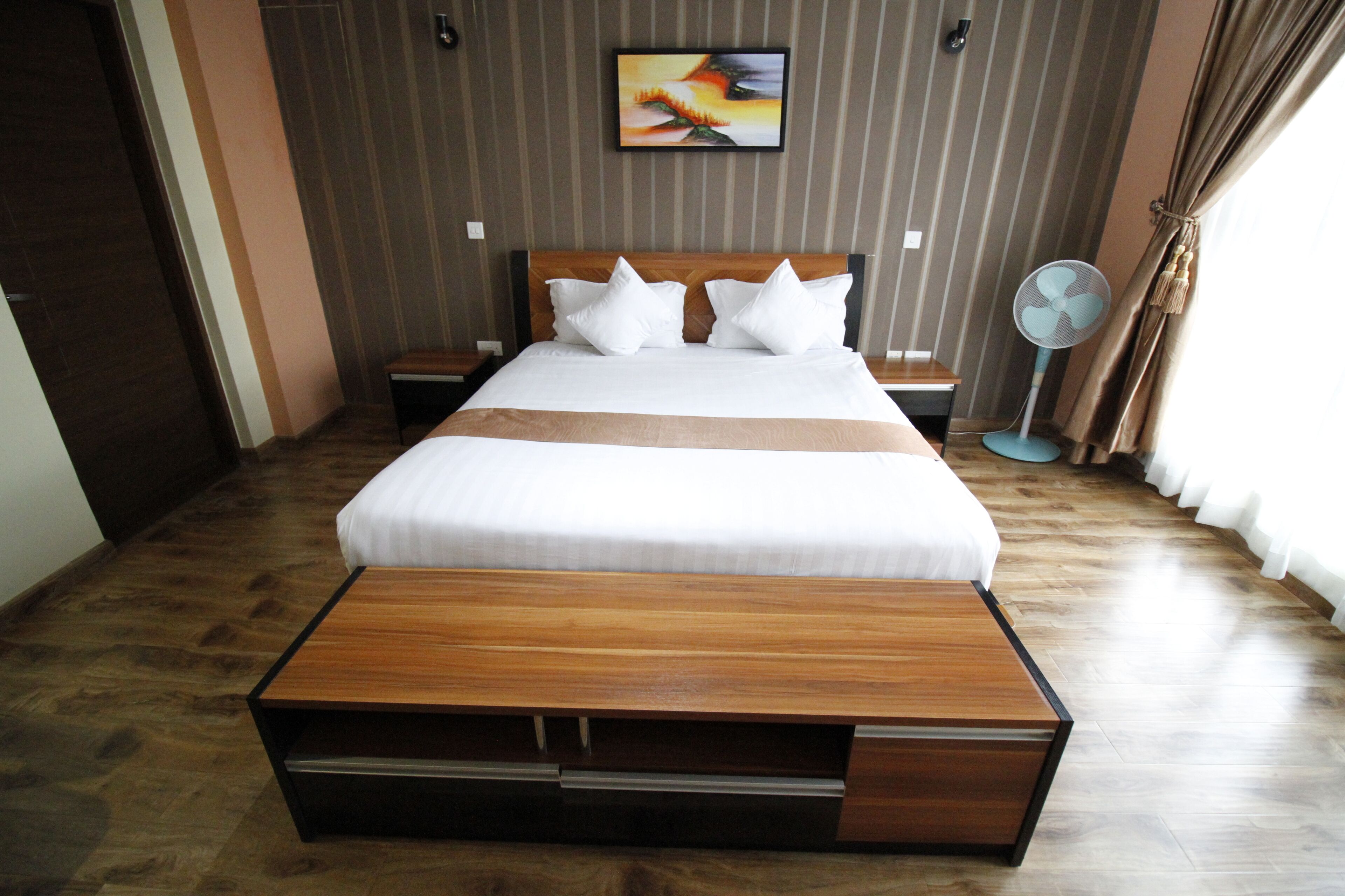 standard room | 2 bedrooms, premium bedding, pillow-top beds, minibar