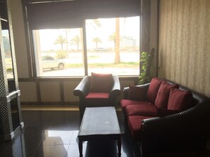 Área de estar no saguão