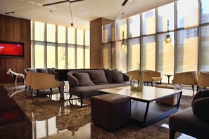 Lobby sitting area - Hotel Intrendy (New Taipei City)