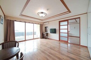 リビング エリア | 薄型テレビ